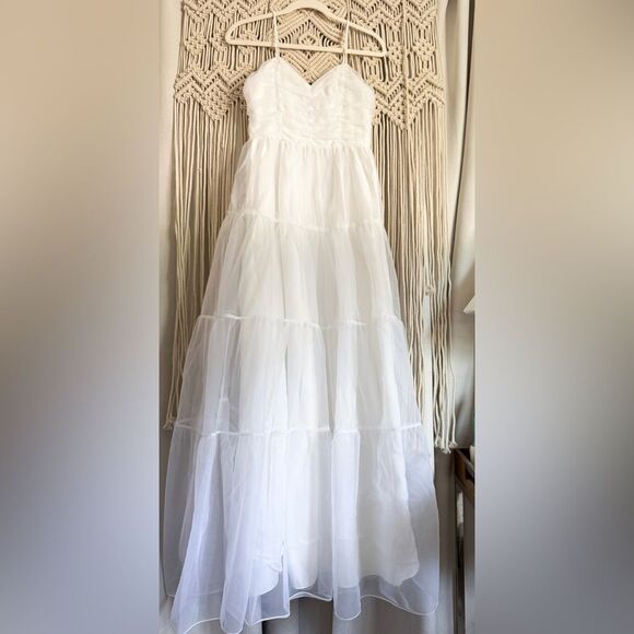 Vintage White Tiered Bridal Gown  JC Penney Size 7/8 Spaghetti Strap